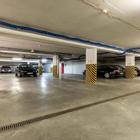 Margi Vivi Big Balcony Pool Sauna Апартаменты *