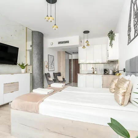 Апартаменты Margi Vivi Big Balcony Pool Sauna