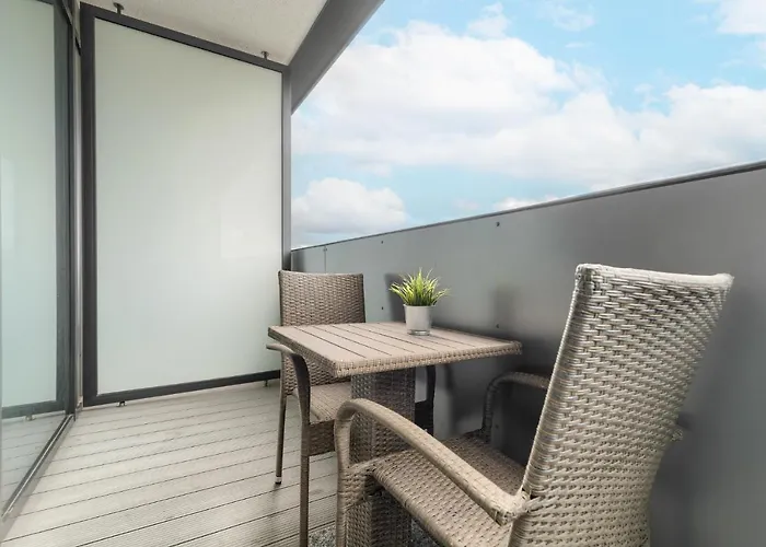 Margi Vivi Big Balcony Pool Sauna Apartment