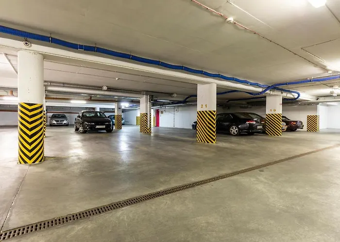 Margi Vivi Big Balcony Pool Sauna Apartment *